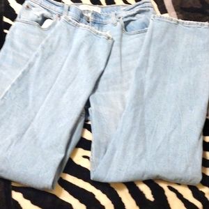 Abercrombie Angle straight ultra high rise